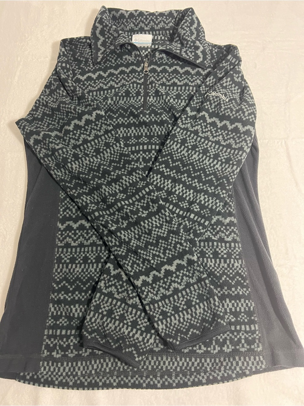 Columbia Women's Charcoal and Light Gray Patterned Half-Zip Pullover